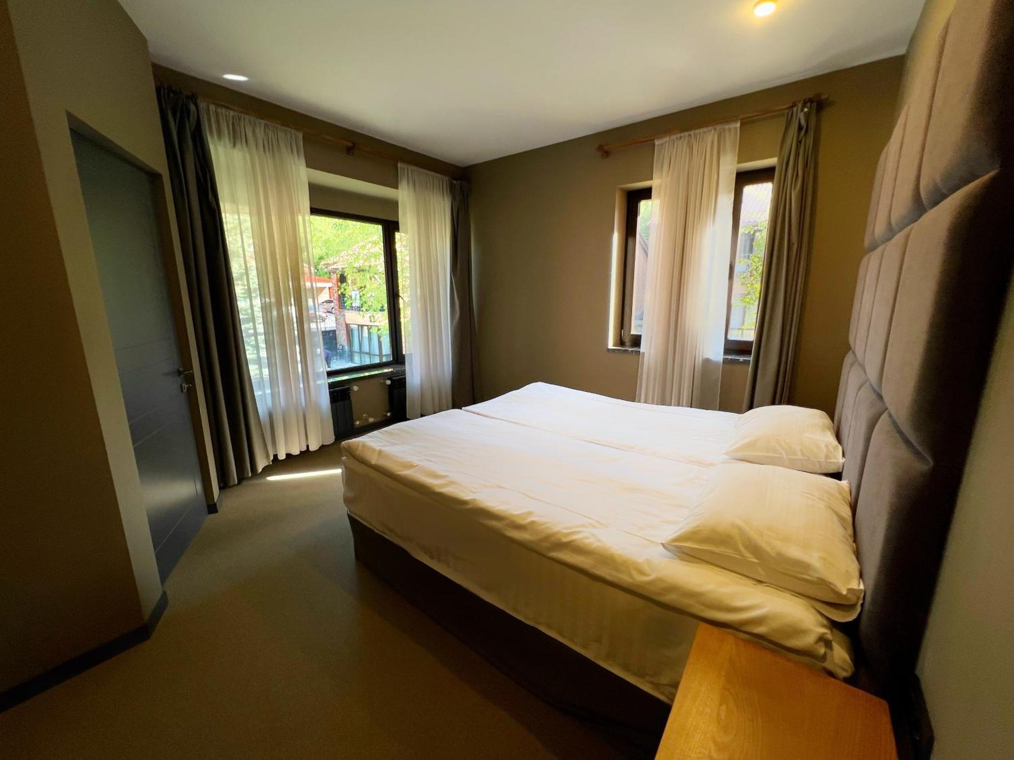 Teghenis Resort Tsaghkadzor Rum bild
