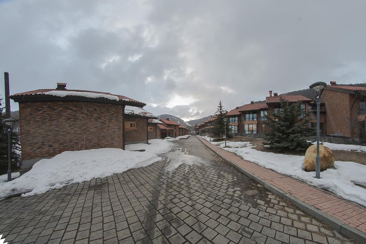 Teghenis Resort Tsaghkadzor Exteriör bild